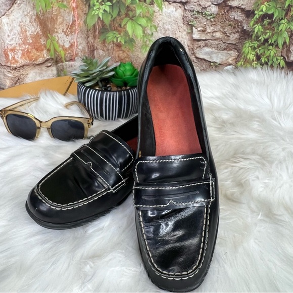 ROMEO PACINI Elegant Black Loafers with White Detailing, 10B - Picture 2 of 8